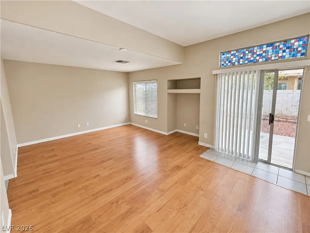 7971 Constantinople, Las Vegas, NV 89129