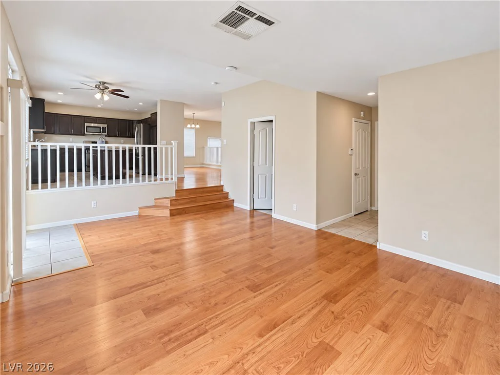 7971 Constantinople, Las Vegas, NV 89129