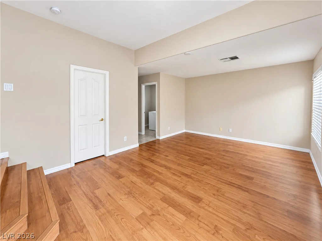 7971 Constantinople, Las Vegas, NV 89129