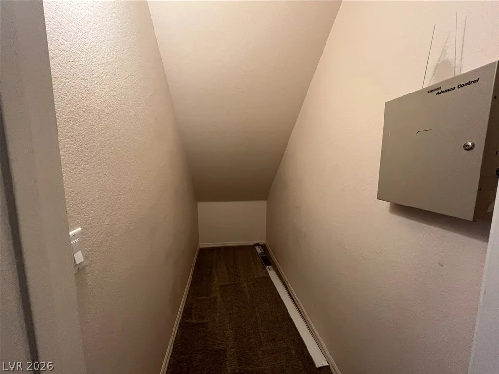 7971 Constantinople, Las Vegas, NV 89129