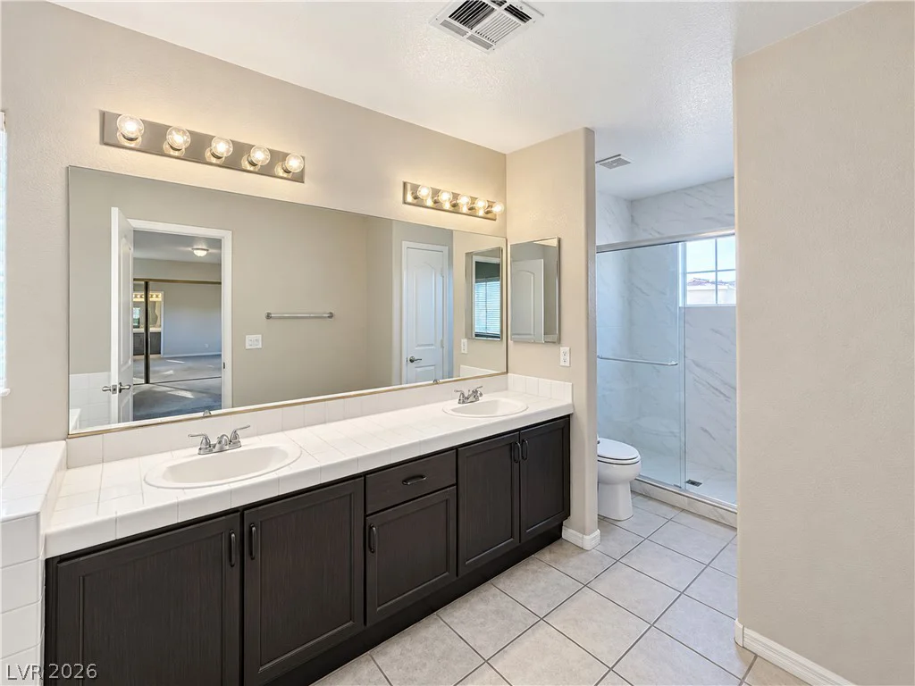 7971 Constantinople, Las Vegas, NV 89129