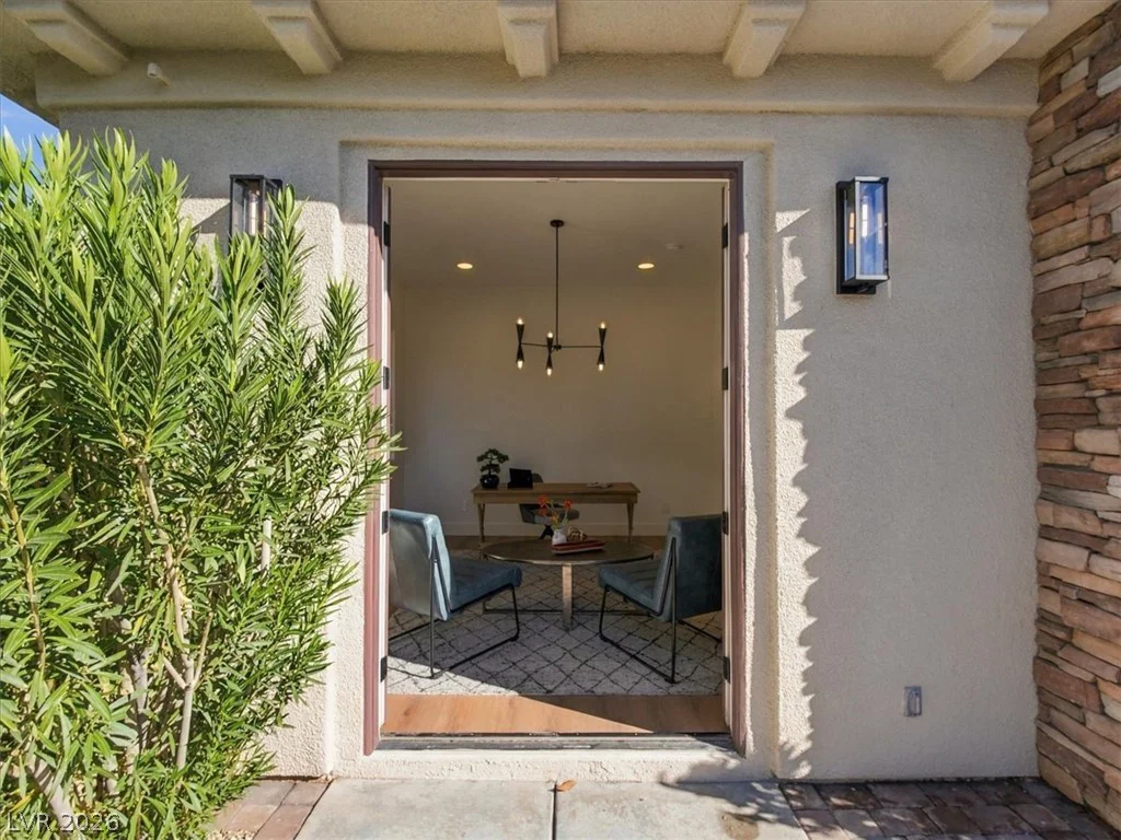 10860 Sterling Forest, Las Vegas, NV 89135