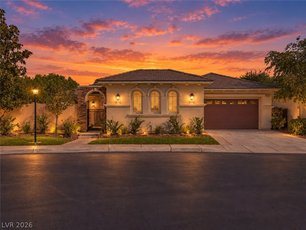 10860 Sterling Forest, Las Vegas, NV 89135