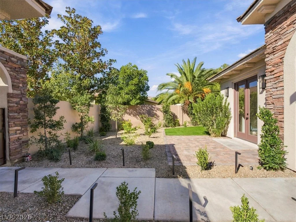 10860 Sterling Forest, Las Vegas, NV 89135