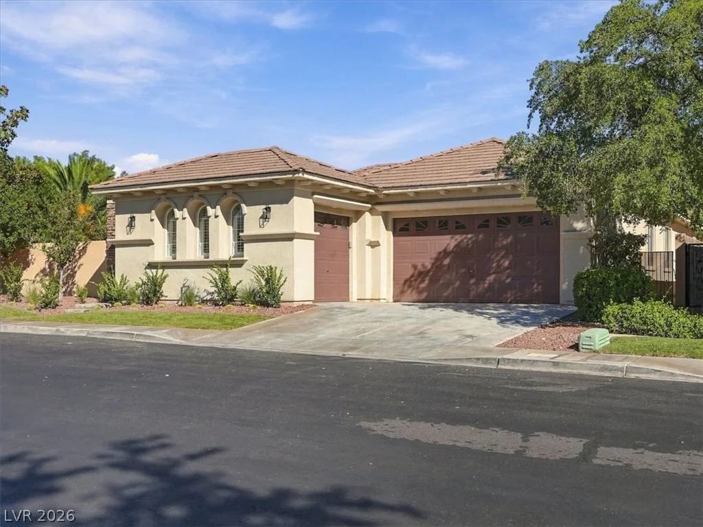 10860 Sterling Forest, Las Vegas, NV 89135
