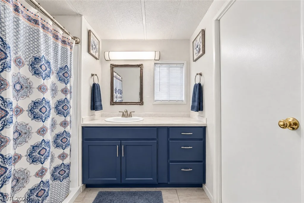 211 Bonnie Claire, Pahrump, NV 89048