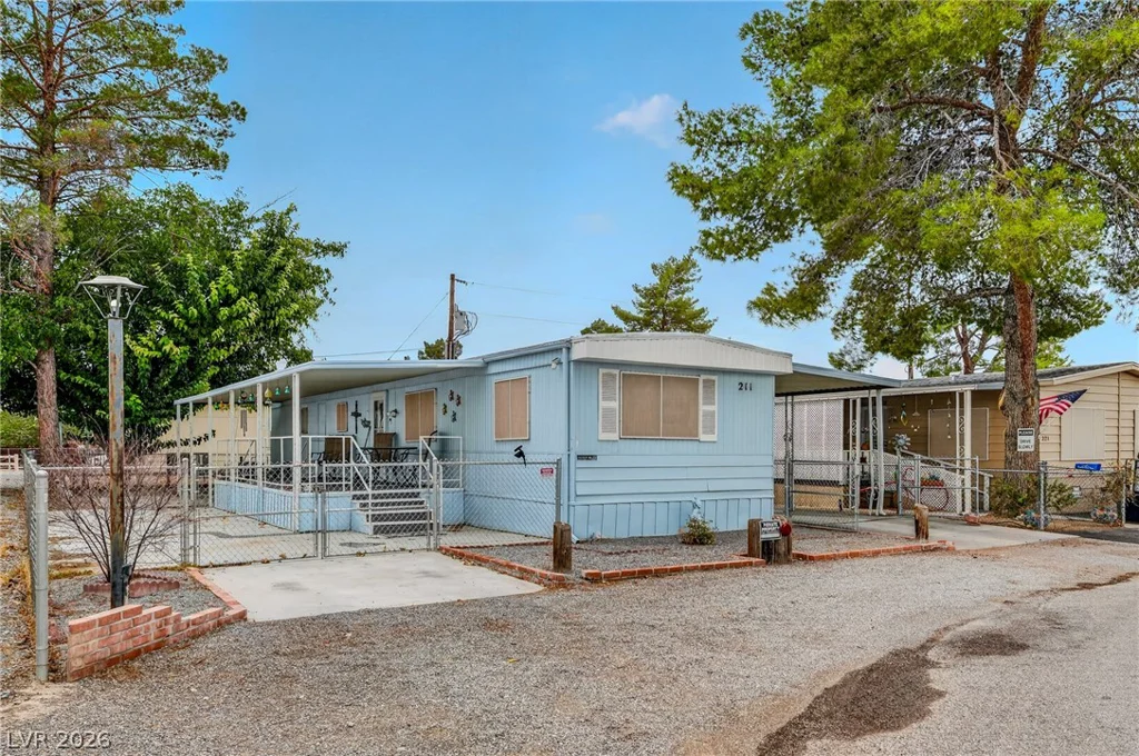 211 Bonnie Claire, Pahrump, NV 89048