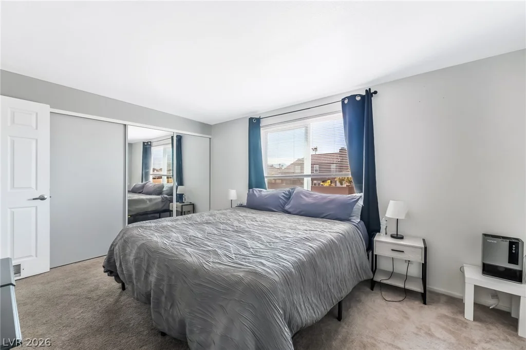 4733 Castle Rock, Las Vegas, NV 89147