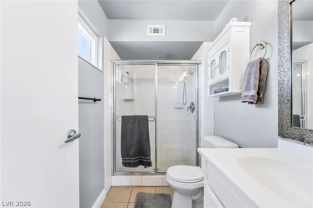 4733 Castle Rock, Las Vegas, NV 89147