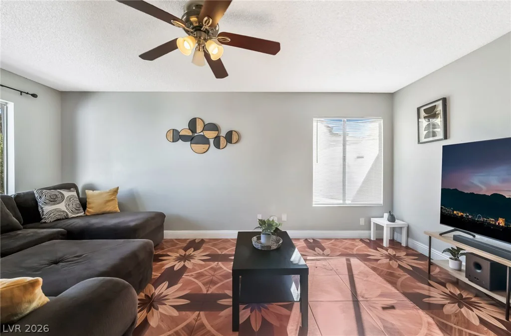 4733 Castle Rock, Las Vegas, NV 89147