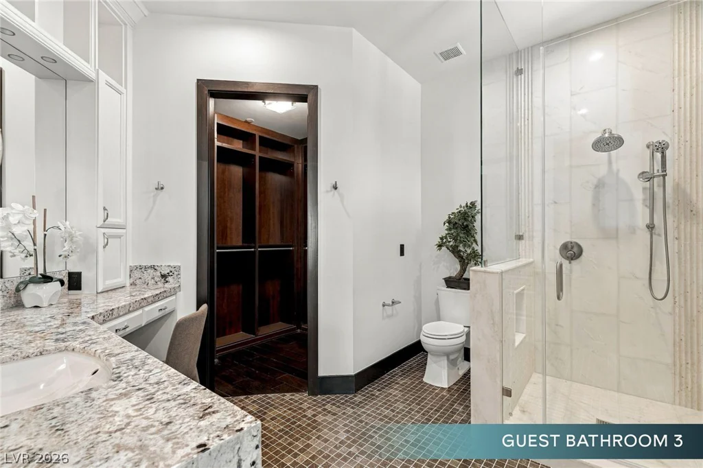 6 Bright Hollow, Las Vegas, NV 89135
