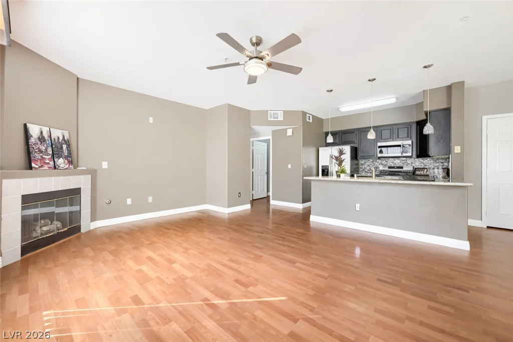 7173 Durango, Las Vegas, NV 89113