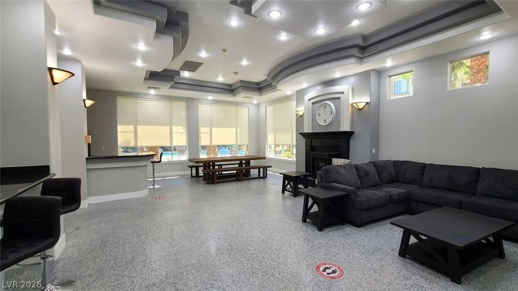 7173 Durango, Las Vegas, NV 89113