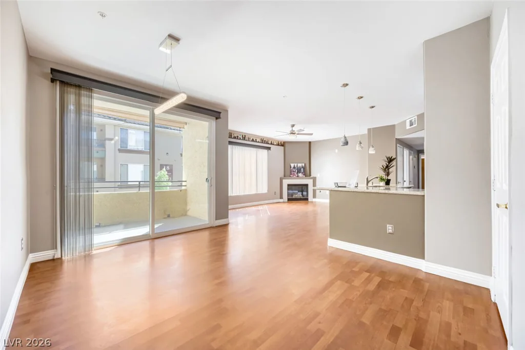 7173 Durango, Las Vegas, NV 89113