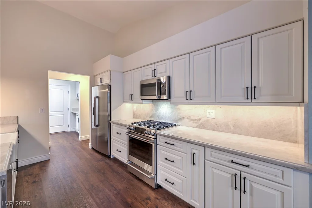 5300 Singing Hills, Las Vegas, NV 89130