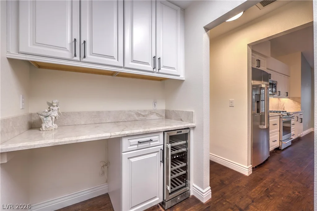 5300 Singing Hills, Las Vegas, NV 89130