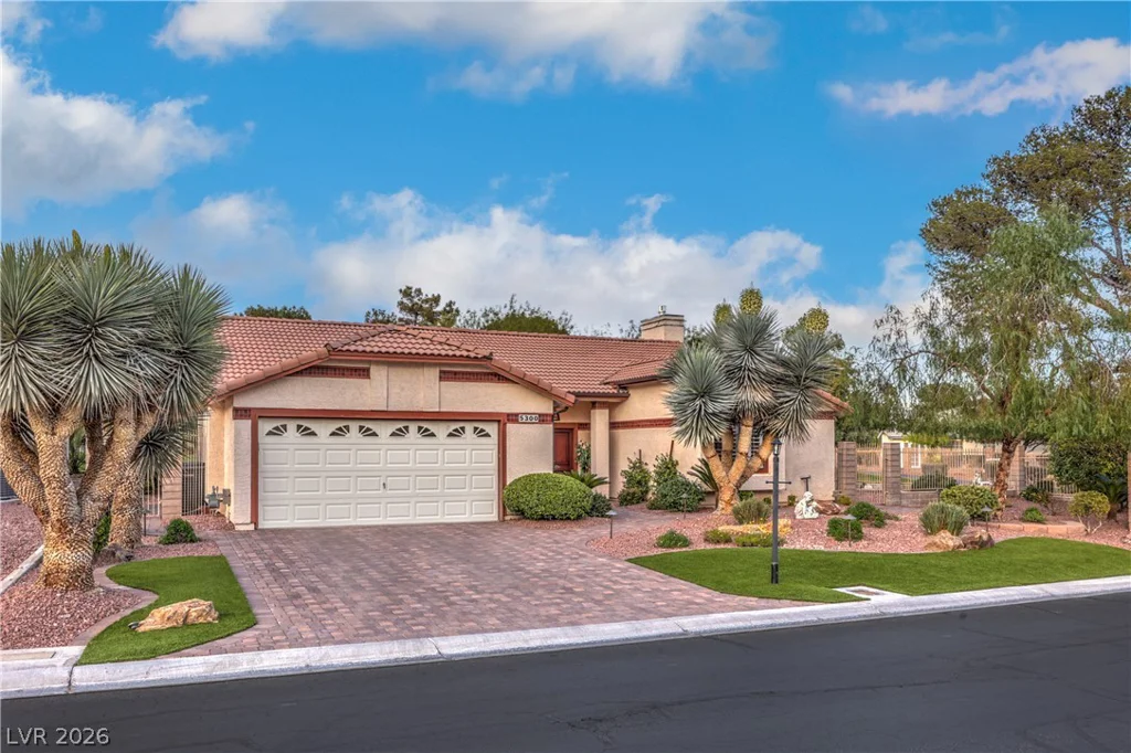 5300 Singing Hills, Las Vegas, NV 89130