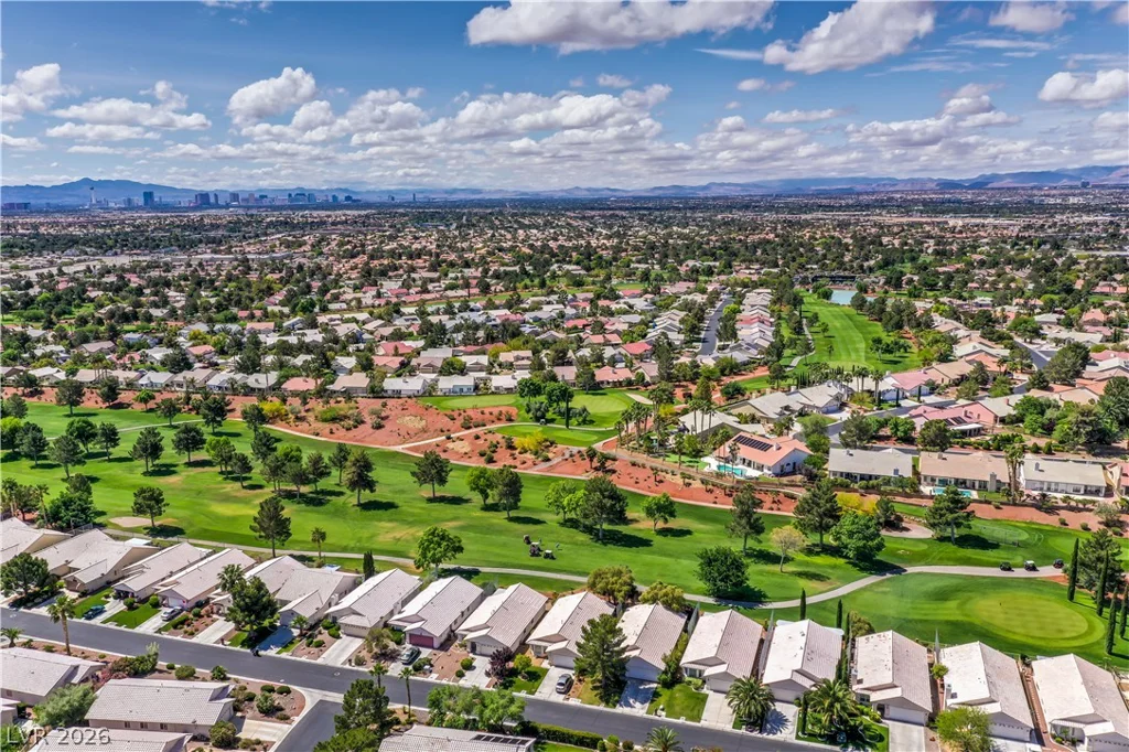 5300 Singing Hills, Las Vegas, NV 89130