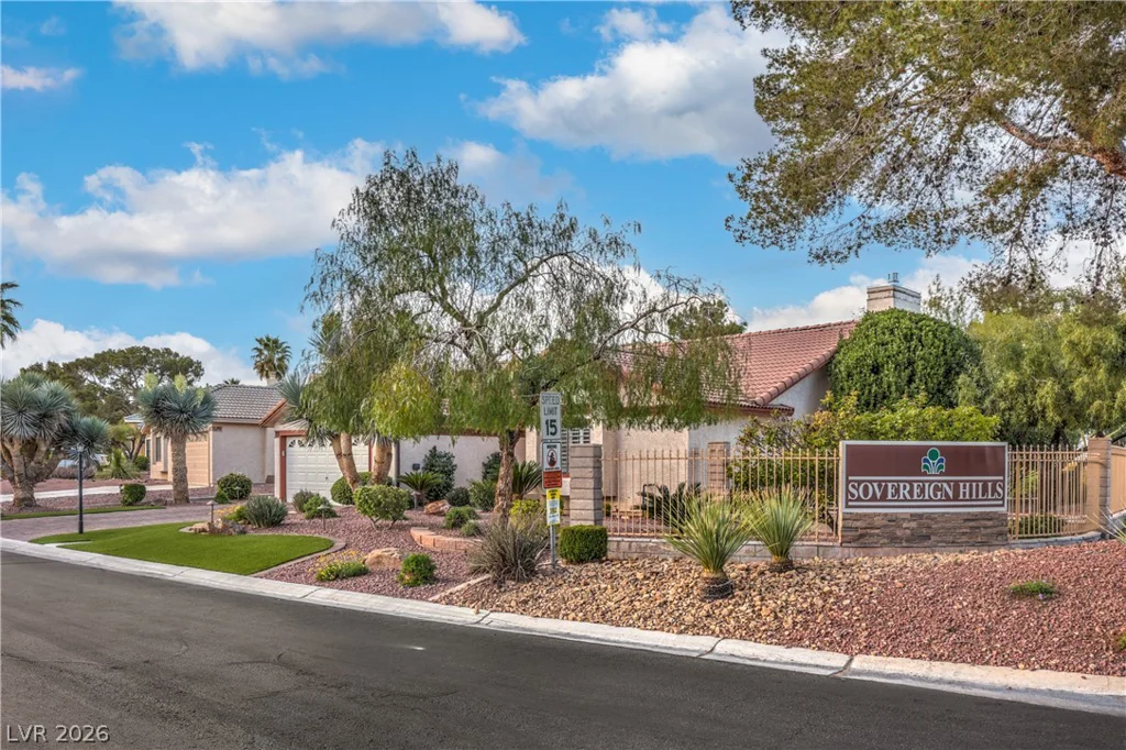 5300 Singing Hills, Las Vegas, NV 89130