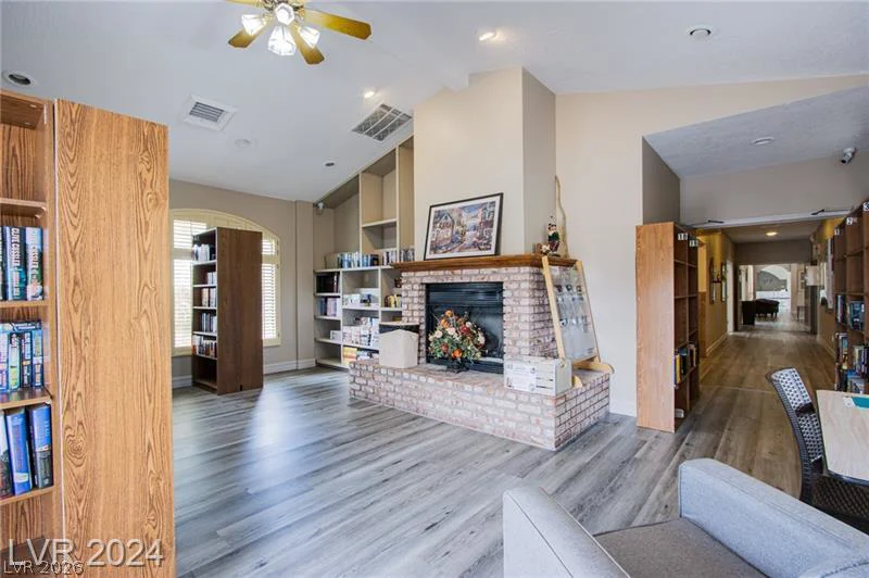5300 Singing Hills, Las Vegas, NV 89130