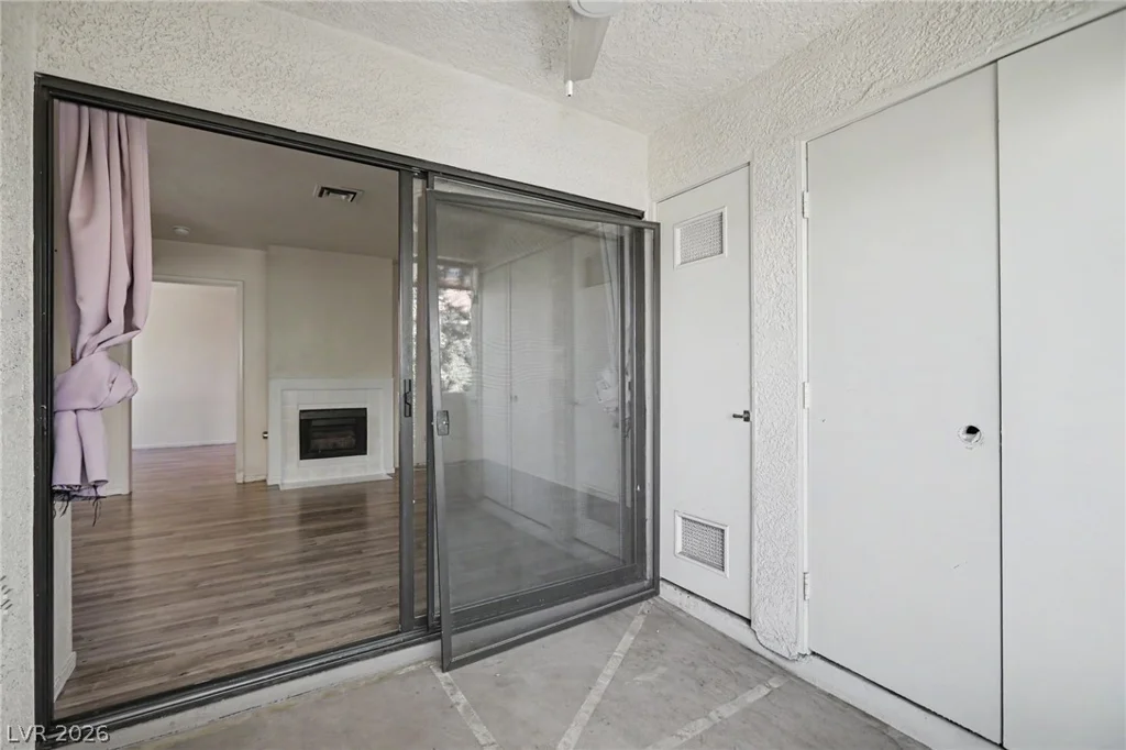 4889 Torrey Pines, Las Vegas, NV 89103