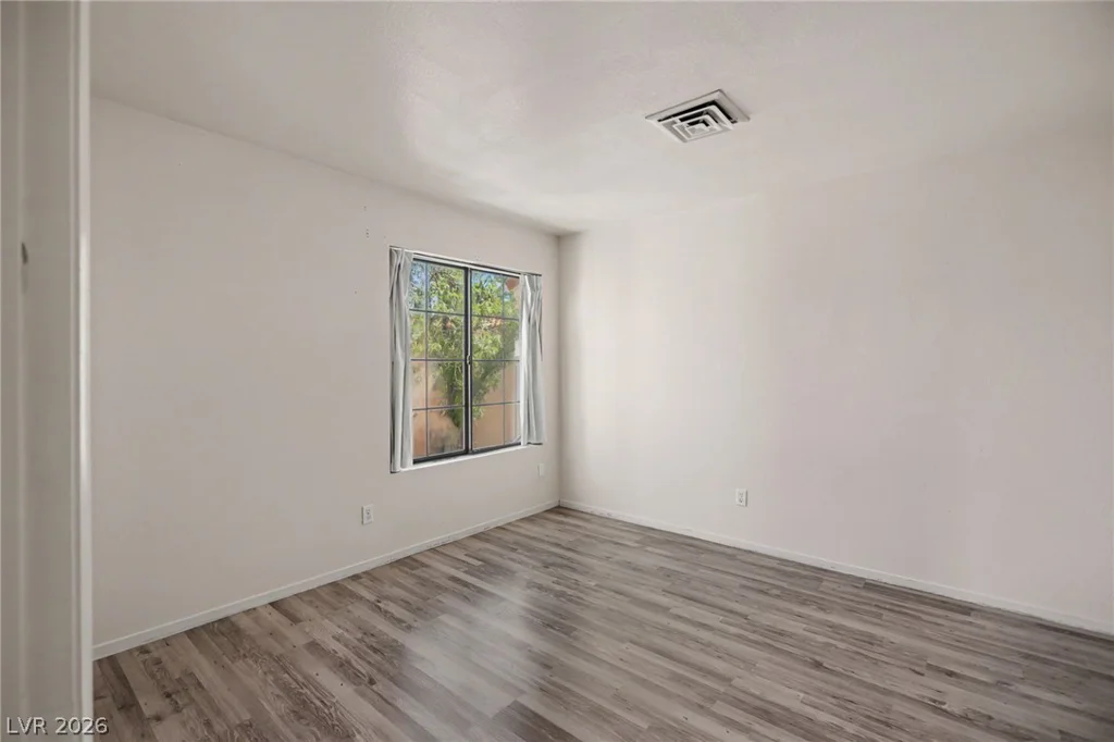 4889 Torrey Pines, Las Vegas, NV 89103