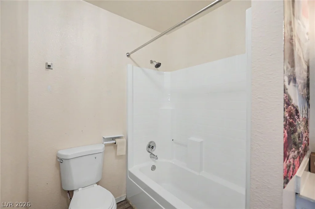 4889 Torrey Pines, Las Vegas, NV 89103