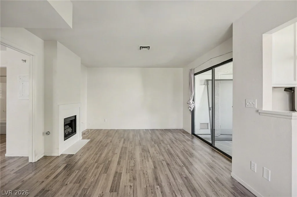 4889 Torrey Pines, Las Vegas, NV 89103