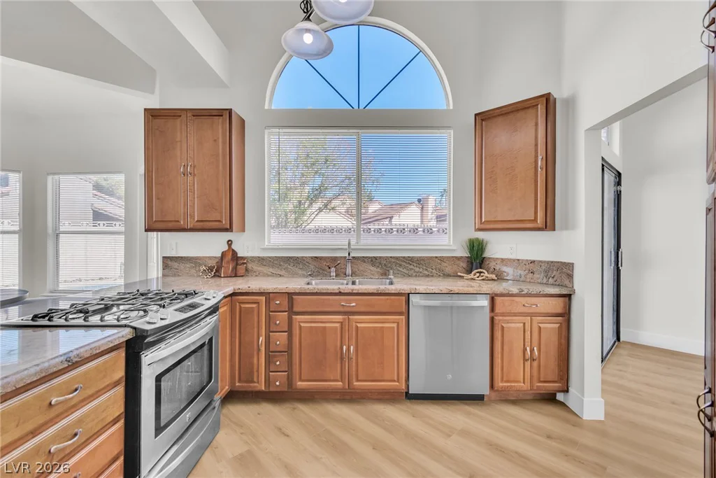 370 Rushing Creek, Henderson, NV 89014