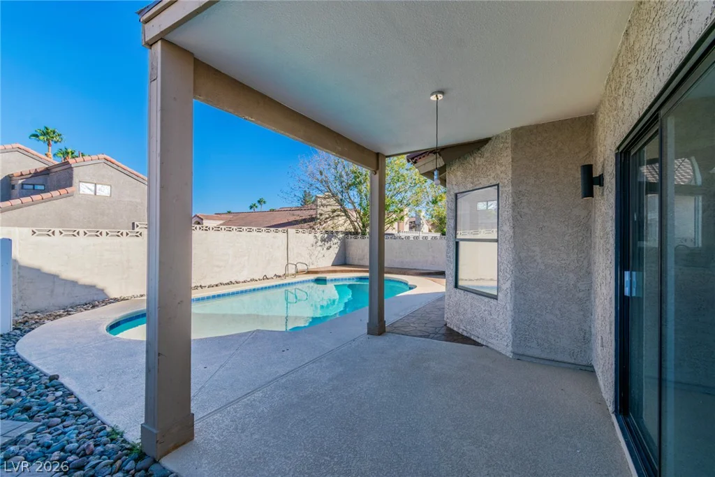 370 Rushing Creek, Henderson, NV 89014