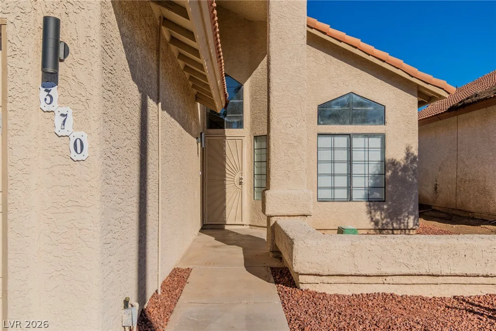 370 Rushing Creek, Henderson, NV 89014