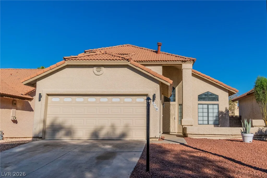 370 Rushing Creek, Henderson, NV 89014