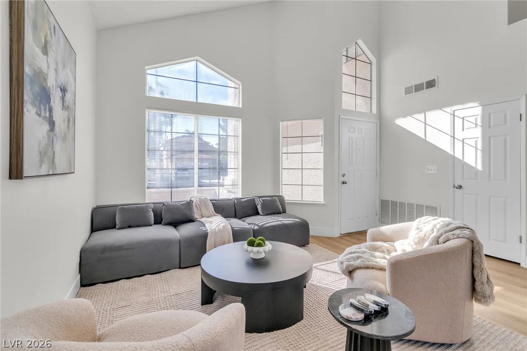 370 Rushing Creek, Henderson, NV 89014