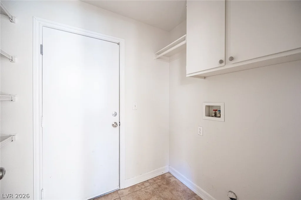 8125 Dolphin Landing, Las Vegas, NV 89128