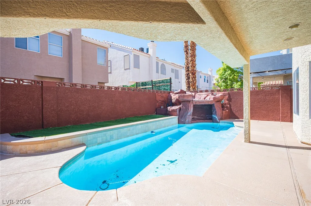 8125 Dolphin Landing, Las Vegas, NV 89128