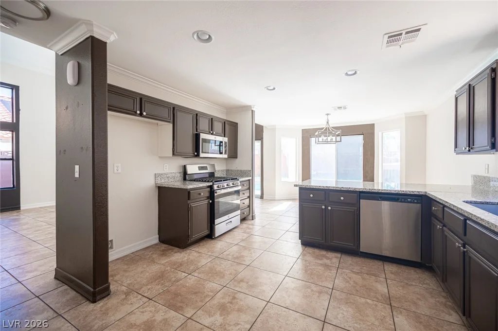 8125 Dolphin Landing, Las Vegas, NV 89128
