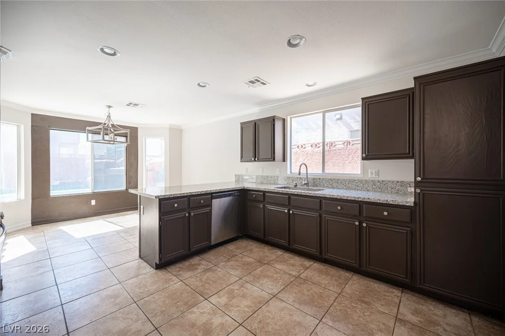 8125 Dolphin Landing, Las Vegas, NV 89128
