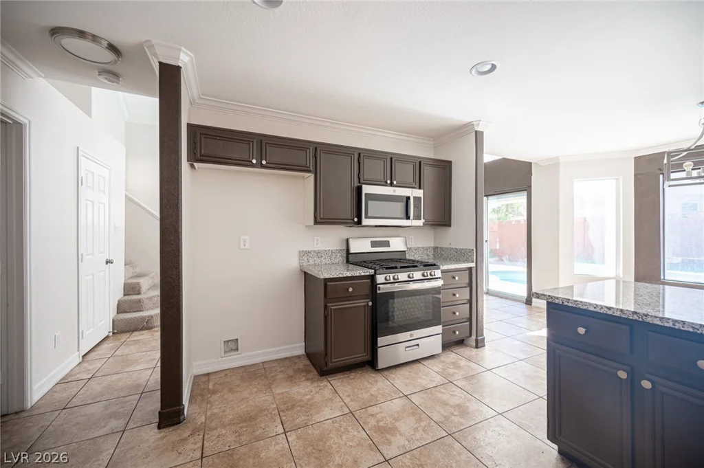 8125 Dolphin Landing, Las Vegas, NV 89128