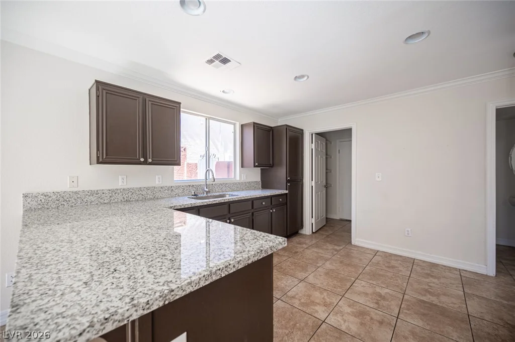 8125 Dolphin Landing, Las Vegas, NV 89128