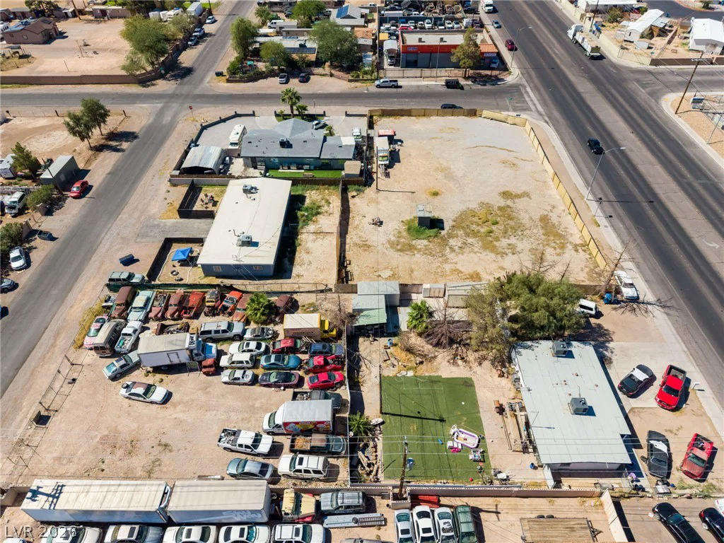 5351 Lake Mead, Las Vegas, NV 89156
