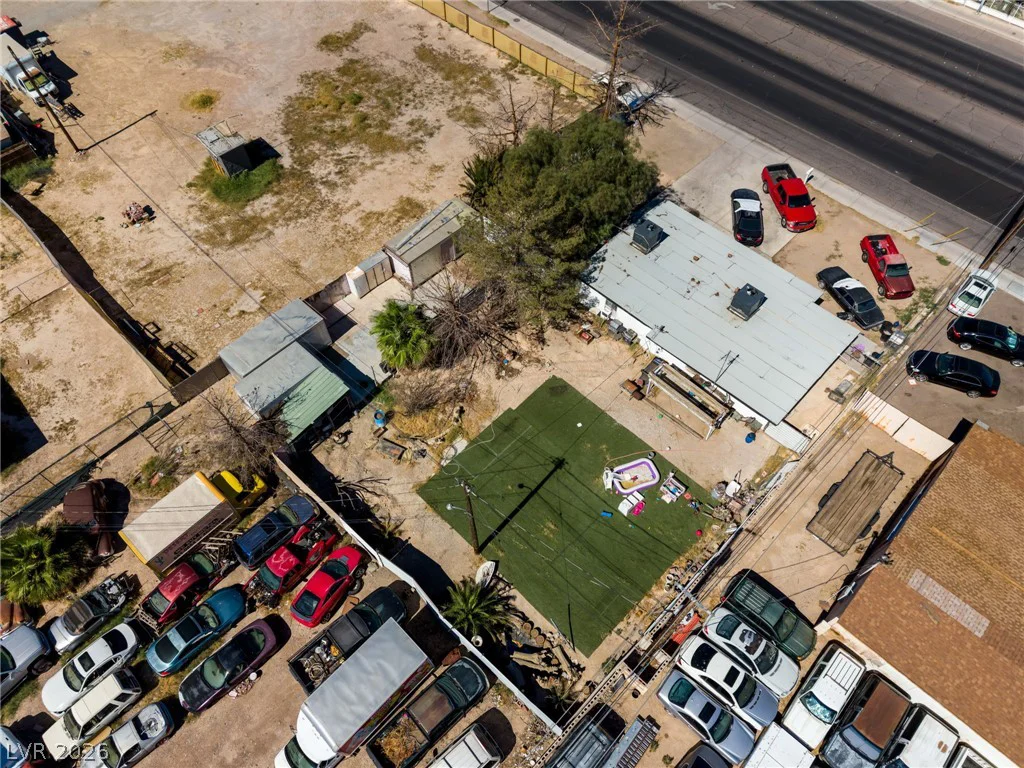 5351 Lake Mead, Las Vegas, NV 89156