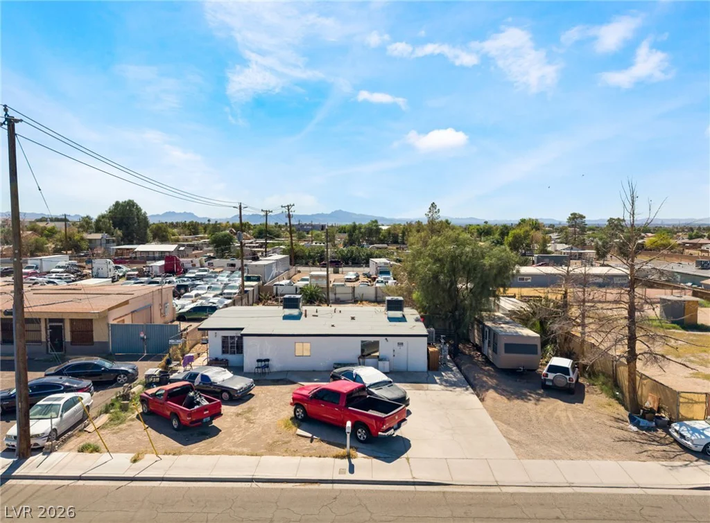 5351 Lake Mead, Las Vegas, NV 89156