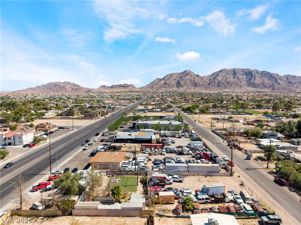 5351 Lake Mead, Las Vegas, NV 89156