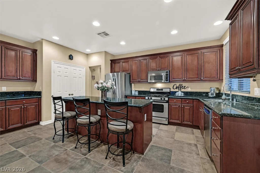 7630 Port Orchard, Las Vegas, NV 89113