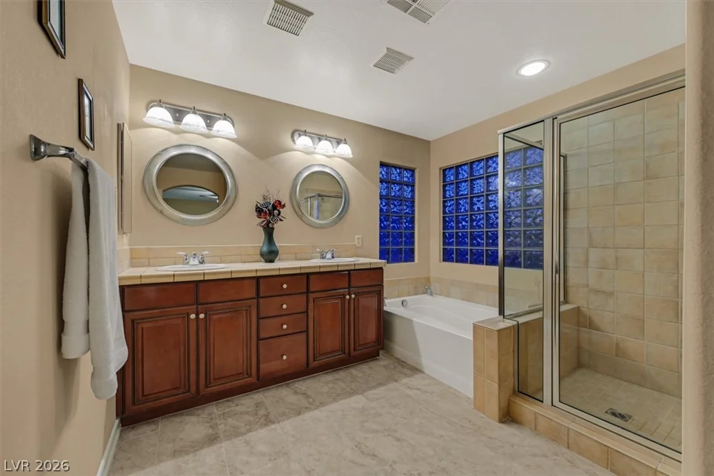 7630 Port Orchard, Las Vegas, NV 89113