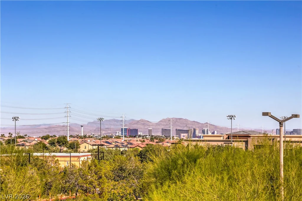 10470 Dove Meadow Way, Las Vegas, NV 89135
