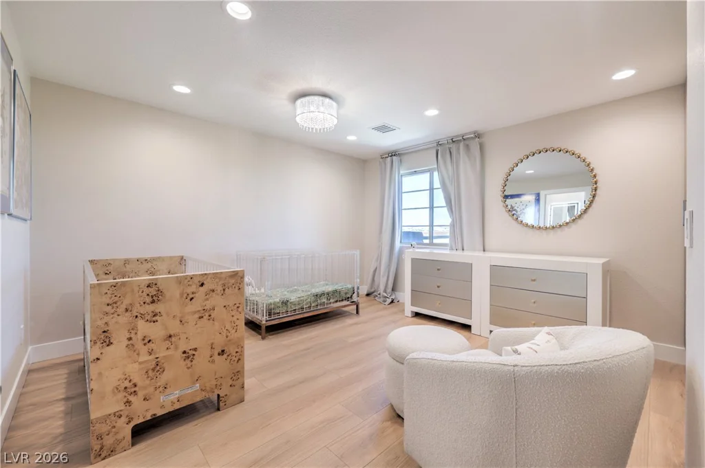 10470 Dove Meadow Way, Las Vegas, NV 89135