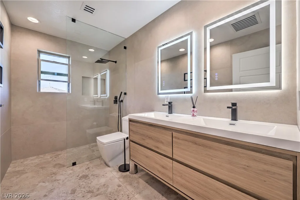 10470 Dove Meadow Way, Las Vegas, NV 89135