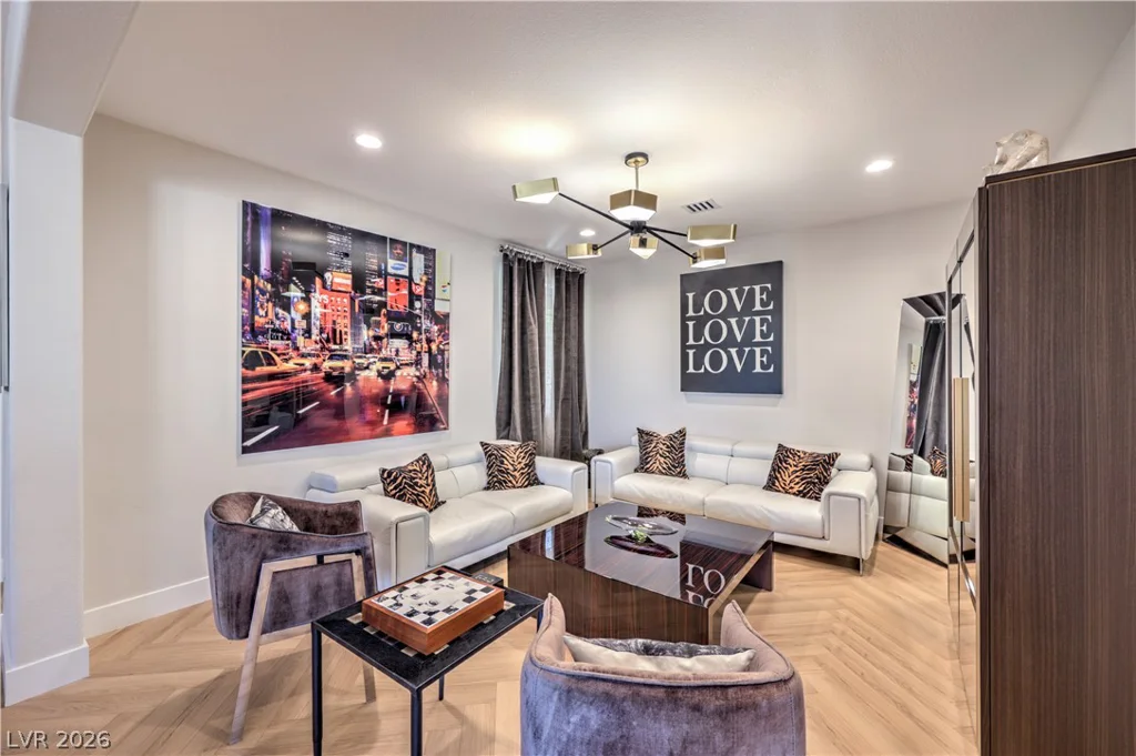 10470 Dove Meadow Way, Las Vegas, NV 89135