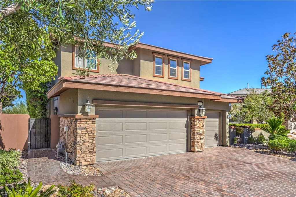 10470 Dove Meadow Way, Las Vegas, NV 89135